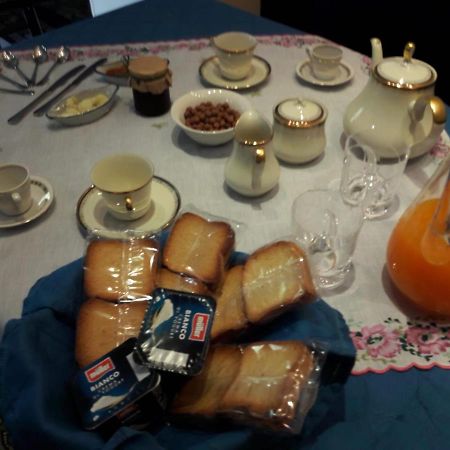 Bed And Breakfast Silvana ตารันโต ภายนอก รูปภาพ