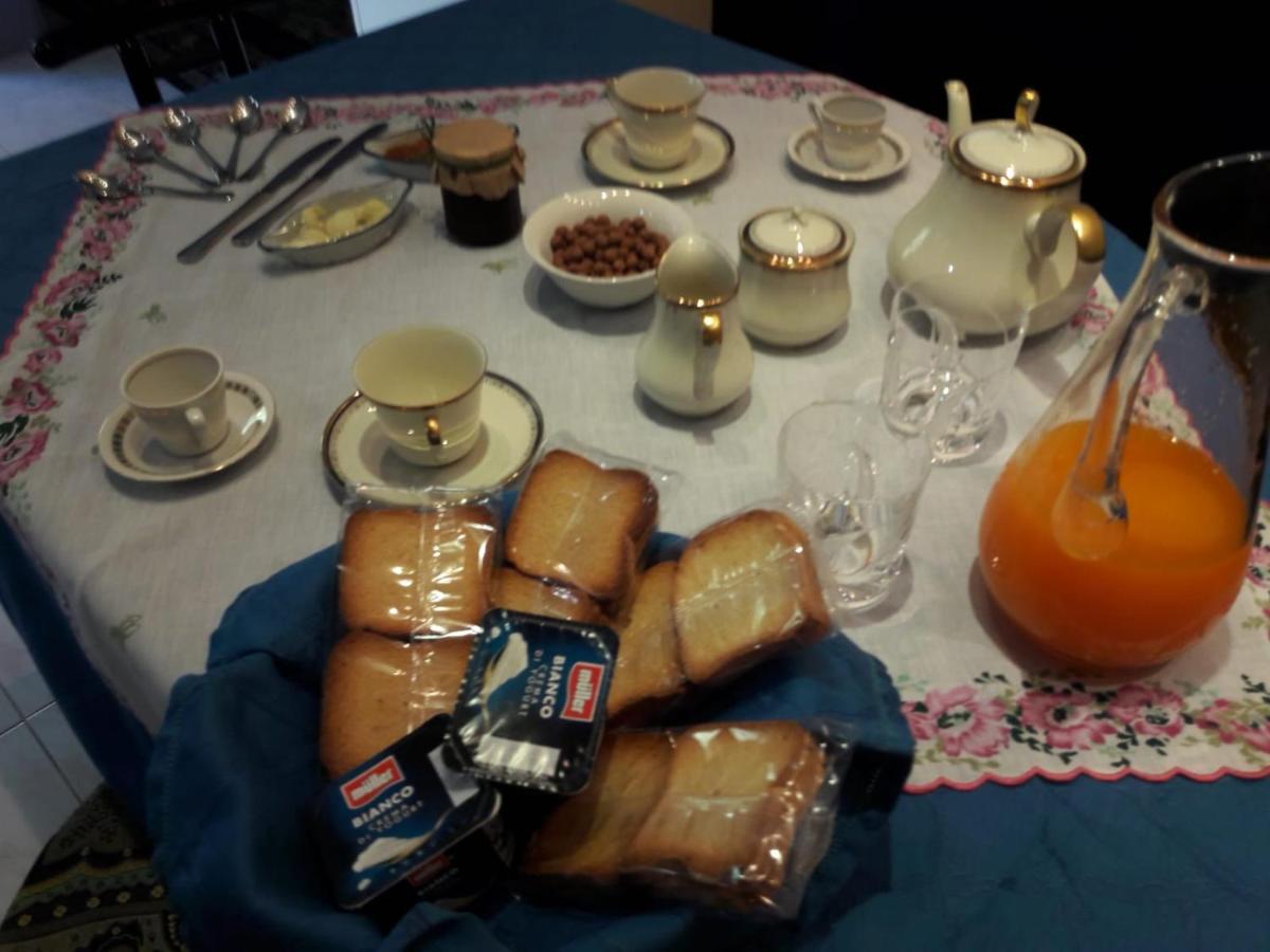 Bed And Breakfast Silvana ตารันโต ภายนอก รูปภาพ