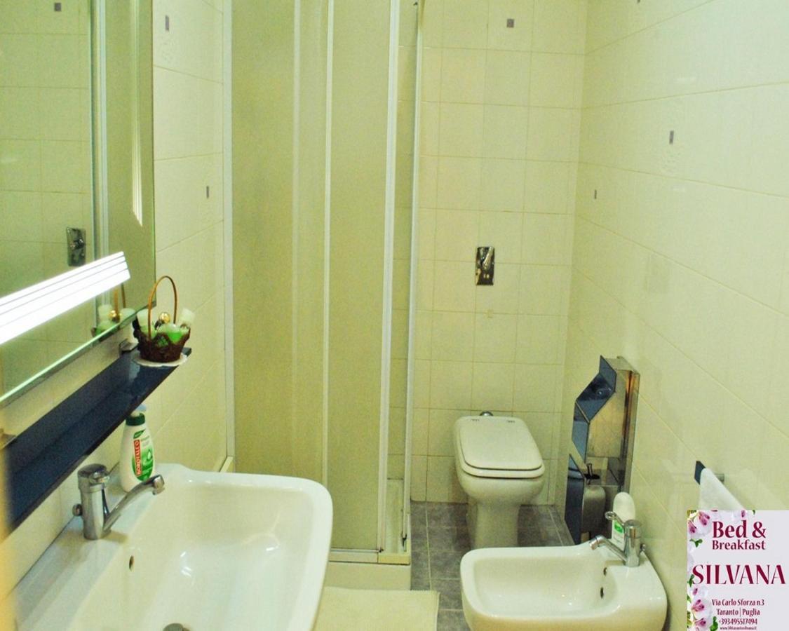 Bed And Breakfast Silvana ตารันโต ภายนอก รูปภาพ